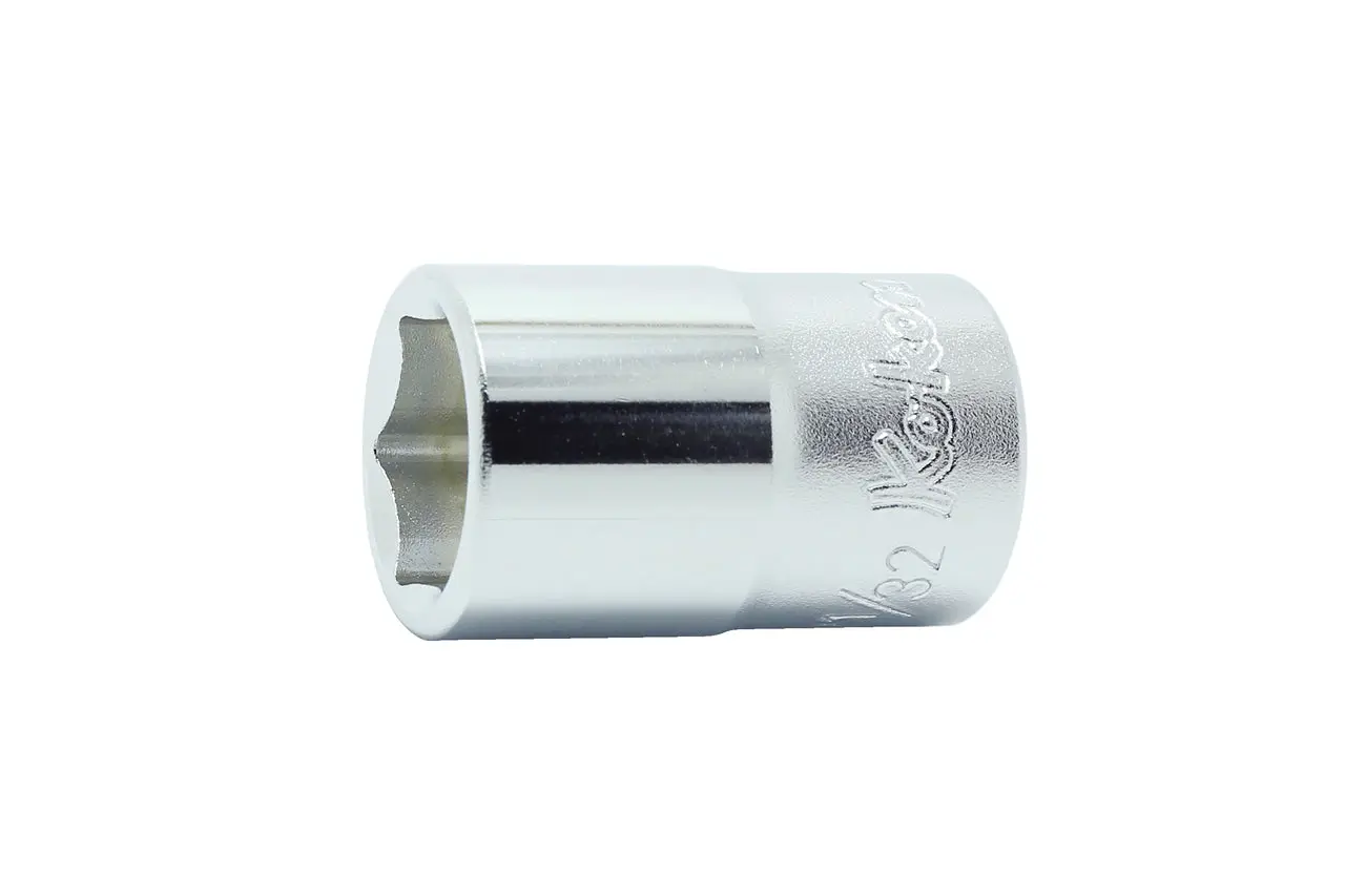 1/2 Sq. Dr. Chrome SAE 6 Point Socket 1.3/16"